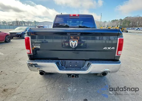 2015 Ram 1500 Laramie z USA, uszkodzony, nr VIN 1C6RR7VM9FS733881